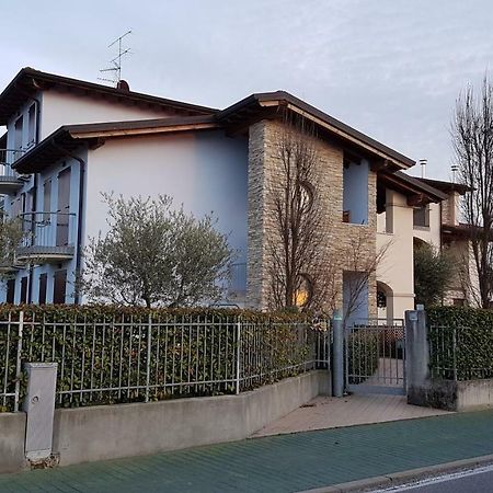 סירמיונה Villa Villacolle מראה חיצוני תמונה