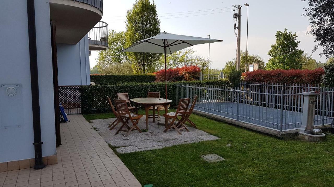 סירמיונה Villa Villacolle מראה חיצוני תמונה